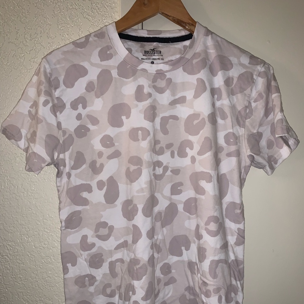 Hollister Mens White Leopard T-Shirt